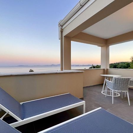 Luxury Villa Barbati Sun With Private Pool By Dadovillas Dış mekan fotoğraf