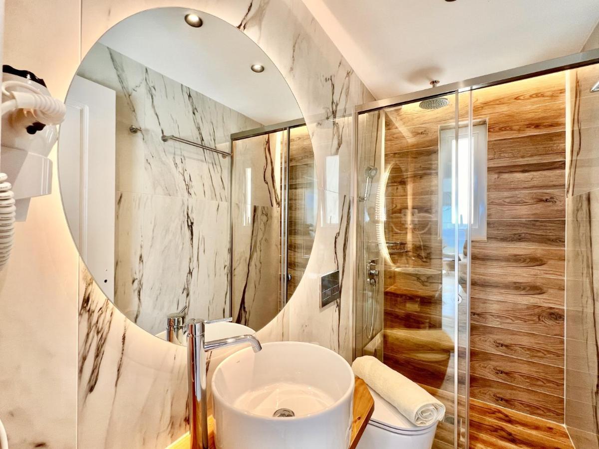 Luxury Villa Barbati Sun With Private Pool By Dadovillas Dış mekan fotoğraf